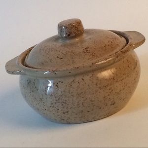 Monmouth Western Stoneware casserole/ bean pot